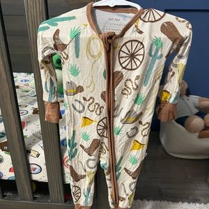 3-6 month in used but great condition little sleepies zippy